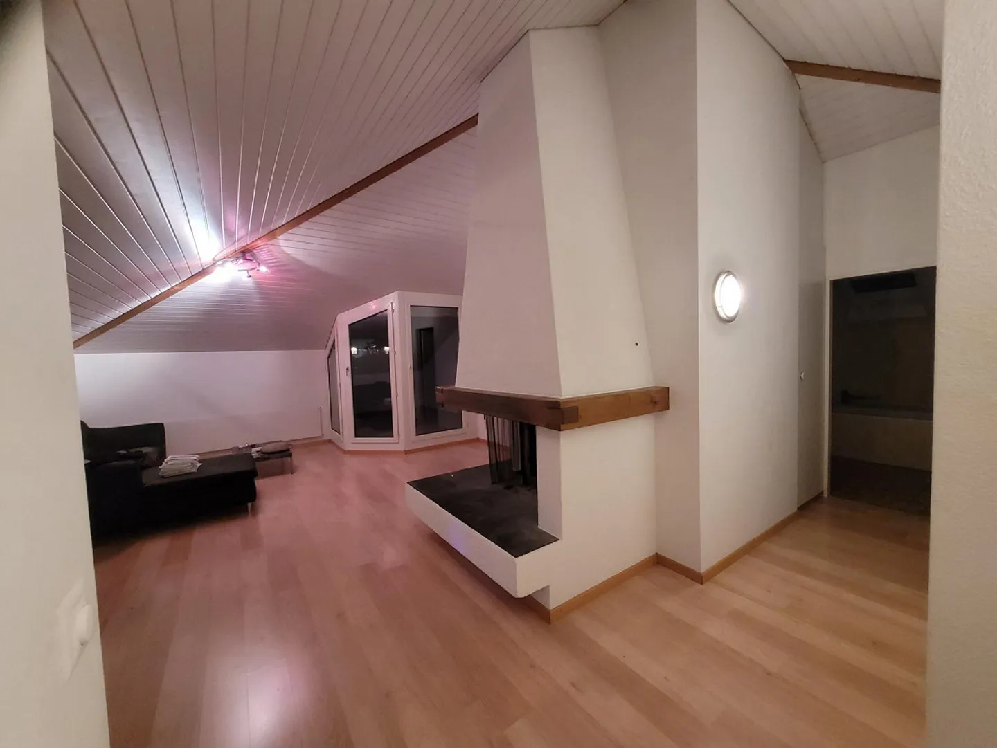 Appartamento mansardato di 2,5 stanze in affitto - Foto 7 di 8