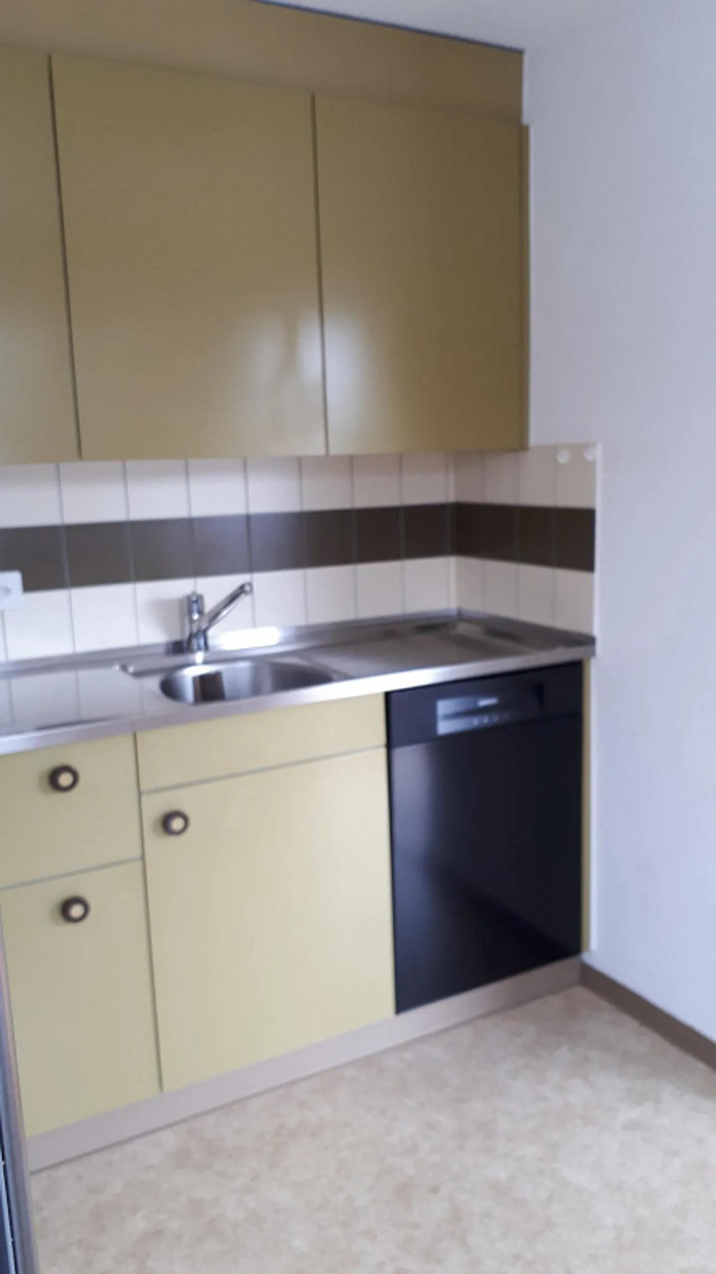 Cozy 1.5-room apartment with balcony in Gossau - Photo 6 of 9