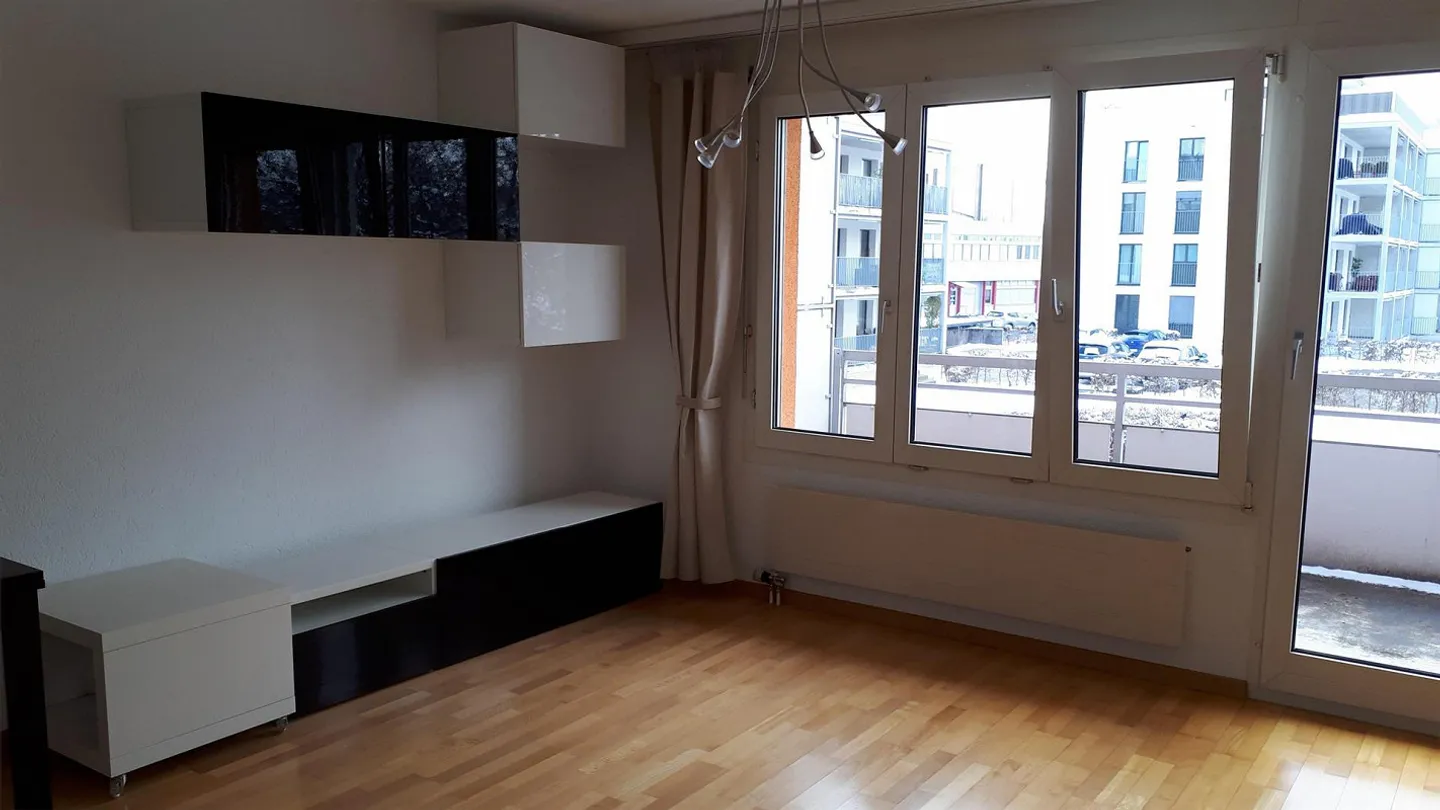 Cozy 1.5-room apartment with balcony in Gossau - Photo 9 of 9
