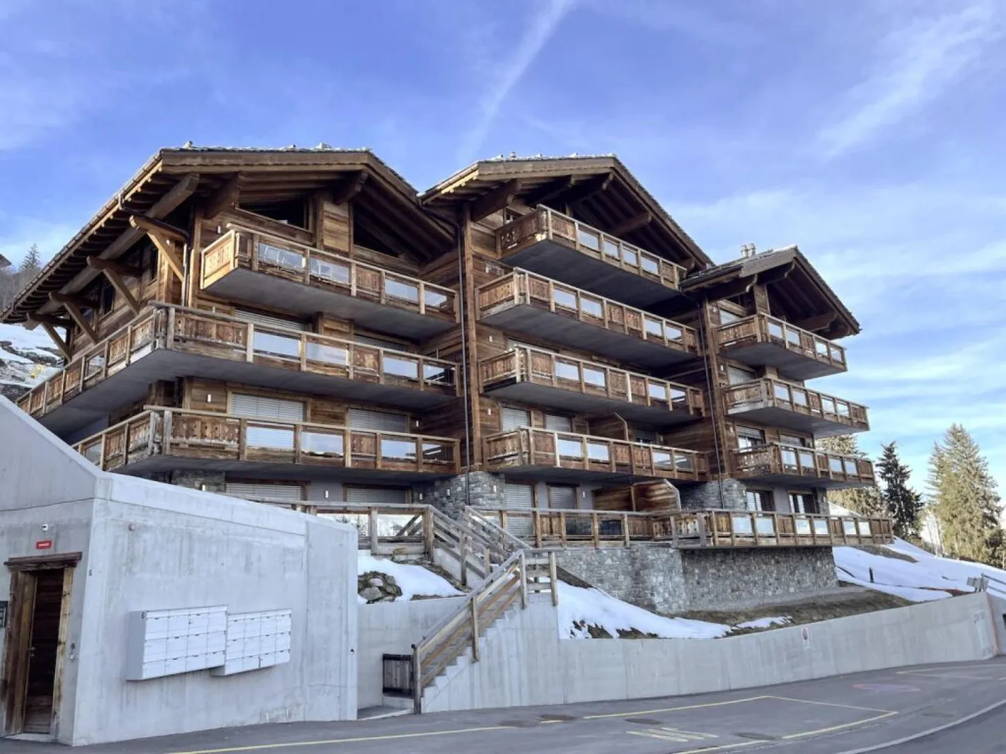 Appartement de Luxe avec Vue Époustouflante - Photo 5 sur 12