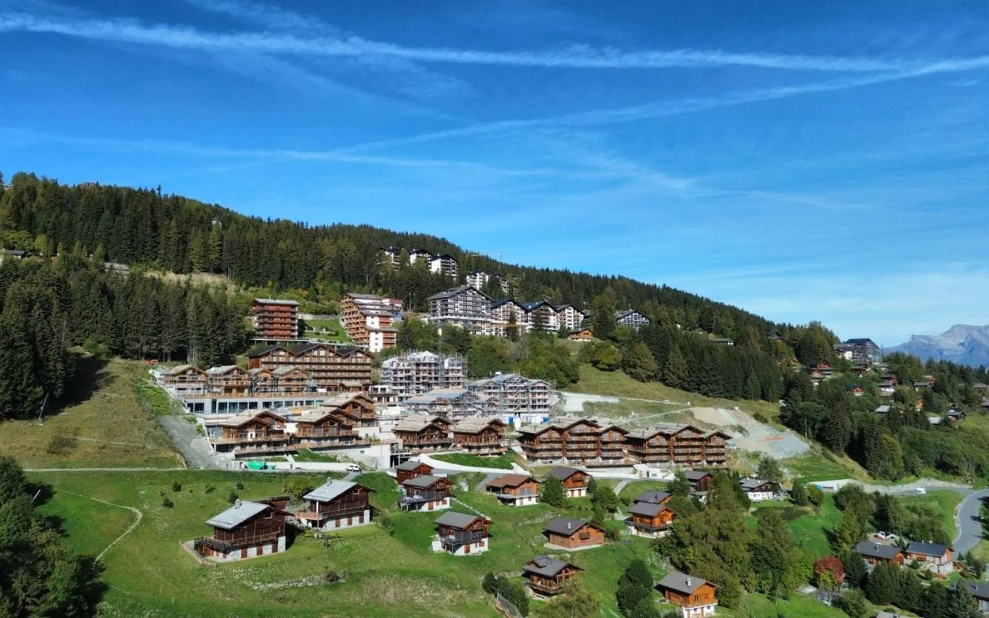 Appartement de Luxe avec Vue Époustouflante - Photo 6 sur 12