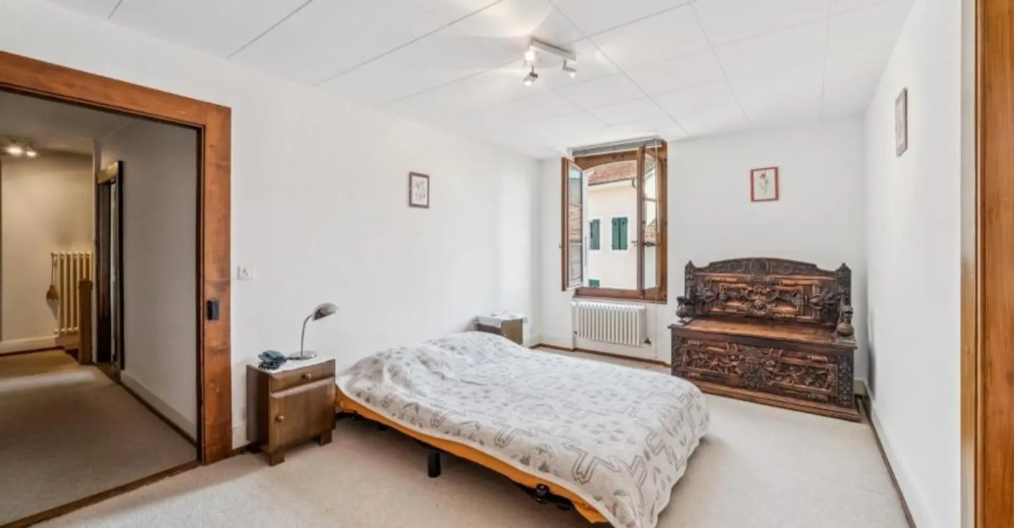 Dorfhaus mit großem Potenzial - Foto 7 von 9
