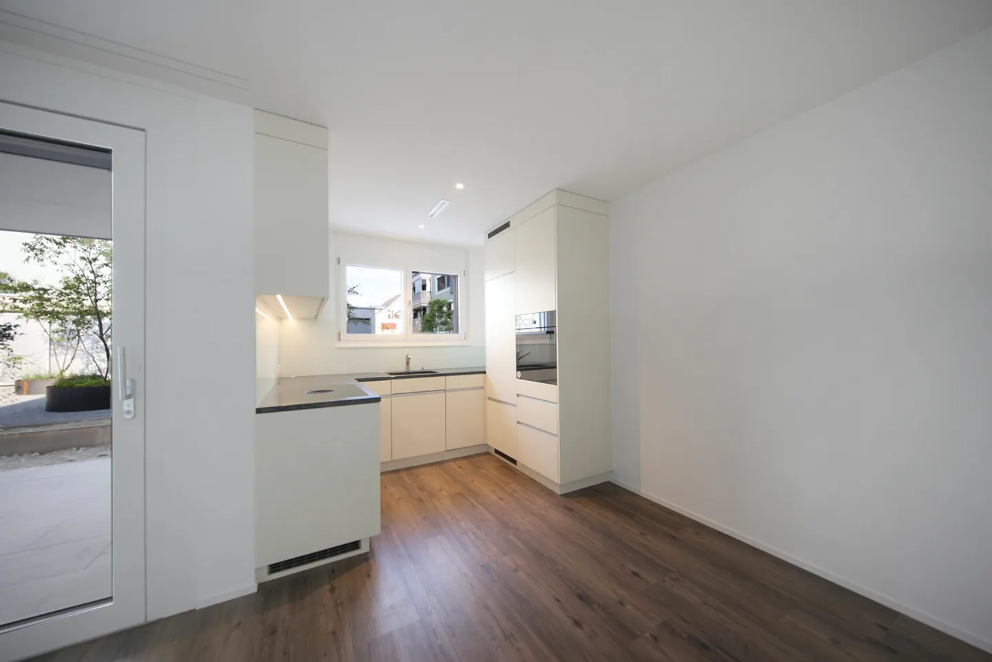 Bijou résidentiel dans le beau Siebnen SZ - Photo 3 sur 5