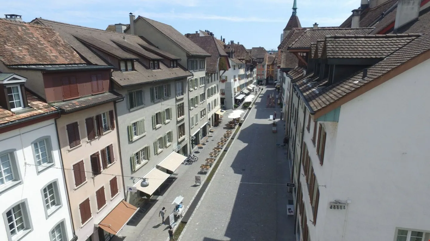Superbe appartement au cœur de la vieille ville d'Aarau ! - Photo 1 sur 8