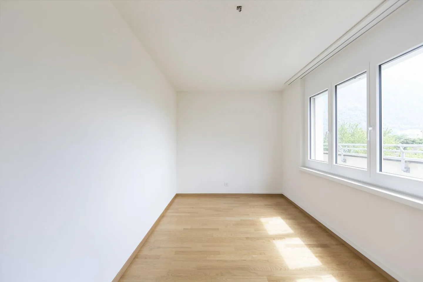 Affitto senza deposito - Appartamento soleggiato nel quartiere del Reno con terrazza cercasi? - Foto 7 di 9