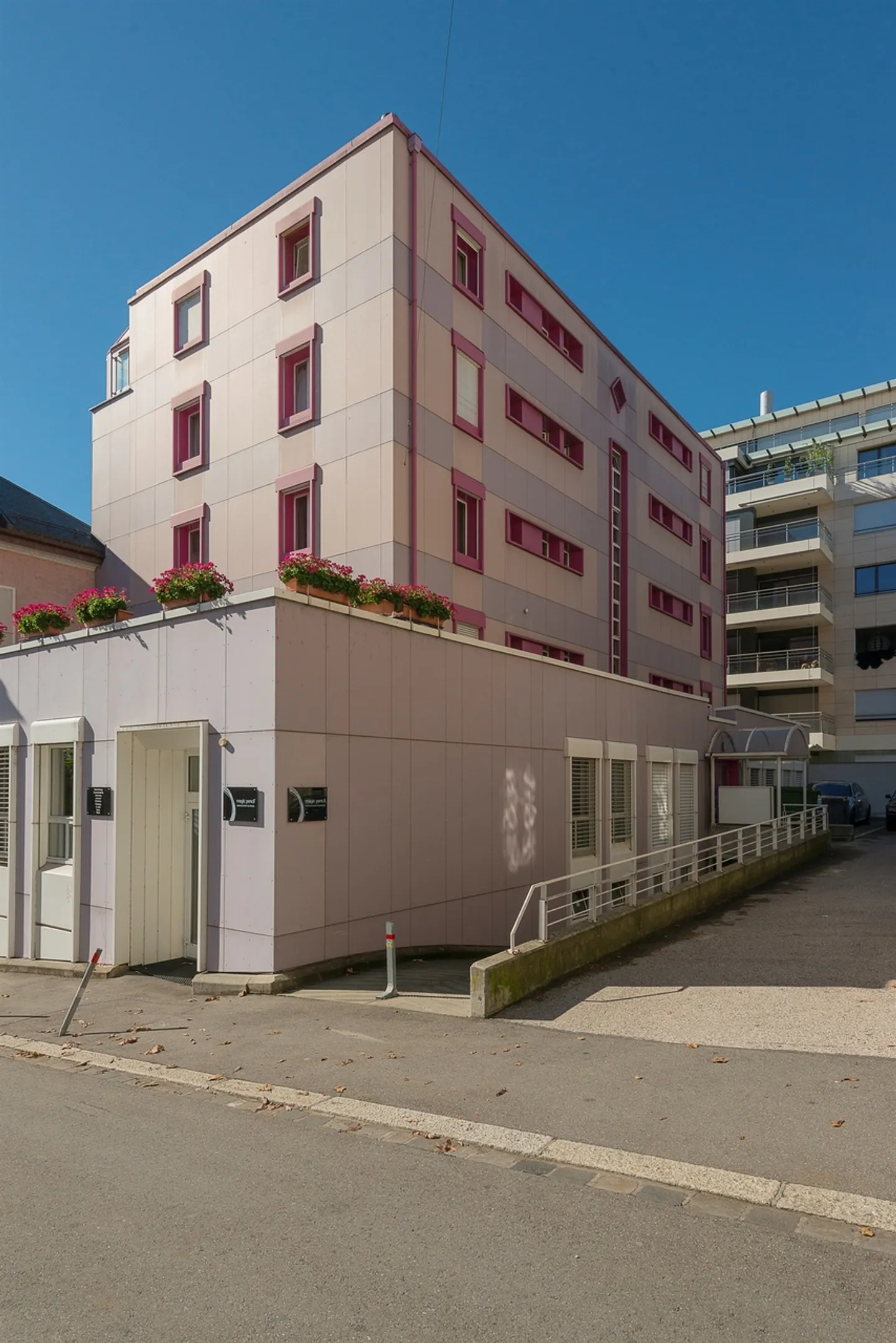 Geräumige und helle Büros in Ouchy! - Foto 2 von 2