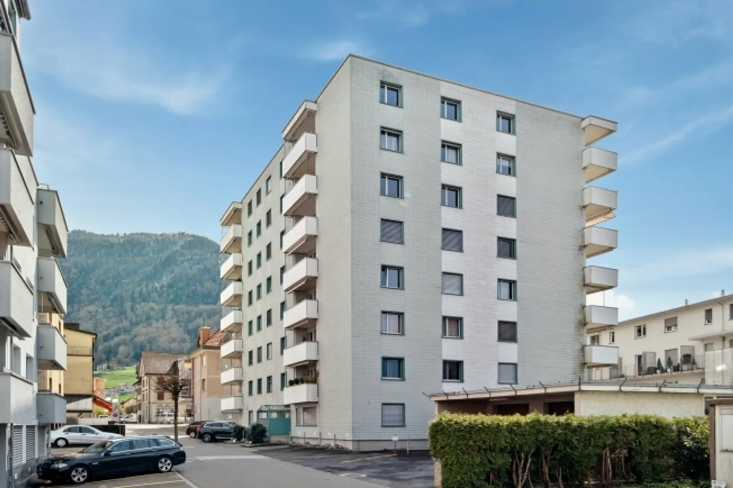 2.5 Zimmer-Wohnung im Herzen von Siebnen! - Photo 1 sur 7