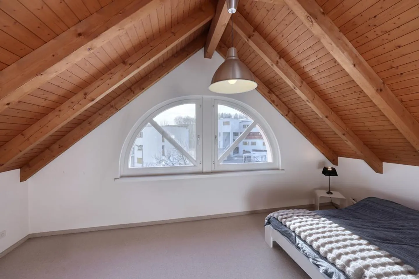 Light-Filled Maisonette Apartment - Photo 12 of 15