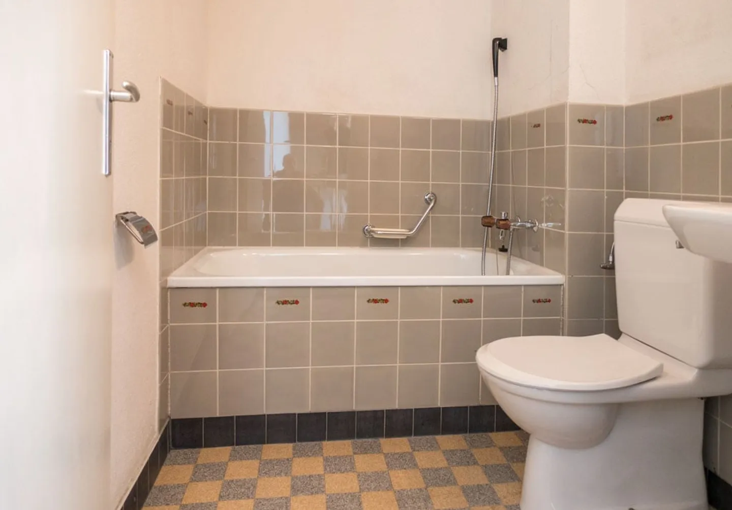 Cozy and Comfortable Living - Photo 8 of 9