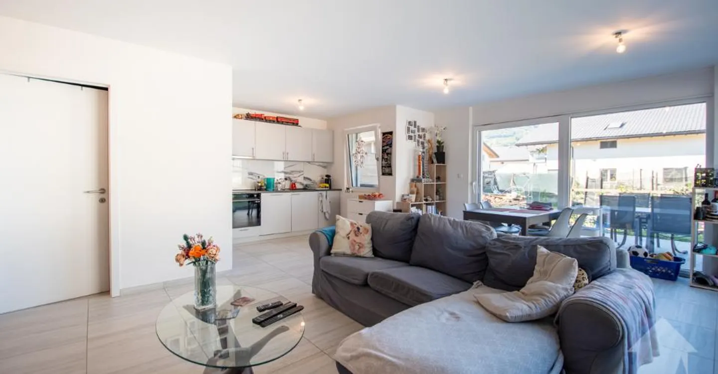 Appartamento di 3,5 locali con terrazza e giardino - Foto 3 di 12