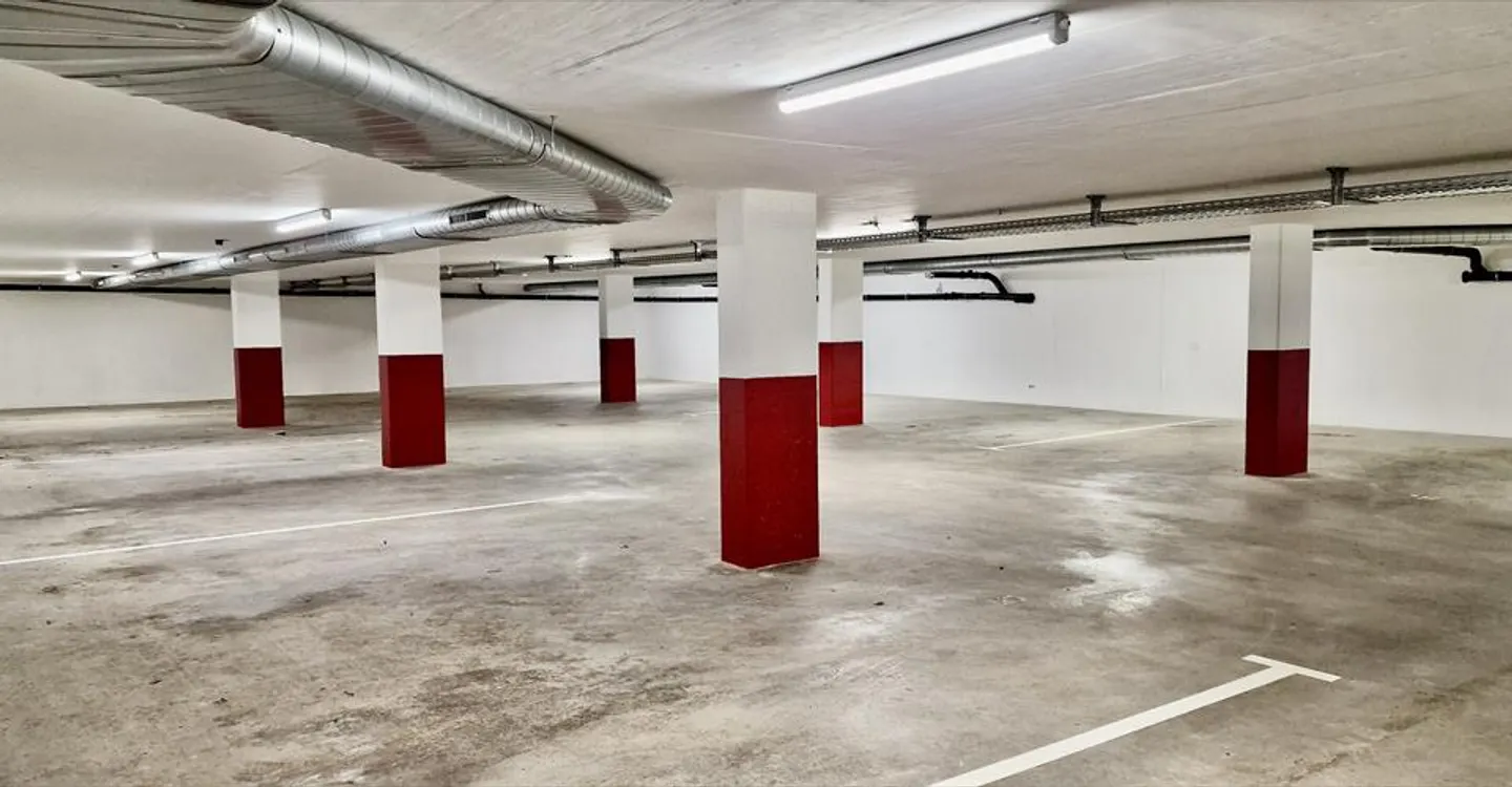 Underground Parking - Photo 3 of 3