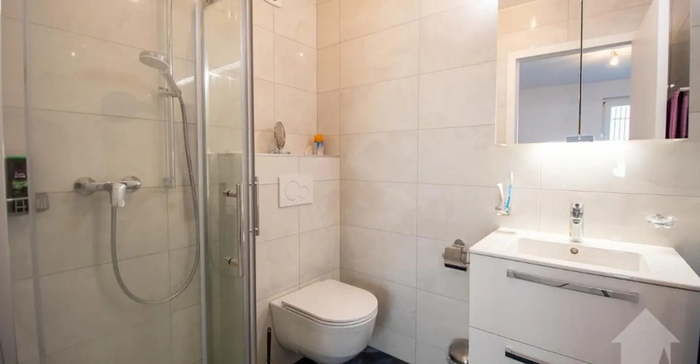 Appartamento di 3,5 locali con terrazza e giardino - Foto 9 di 12
