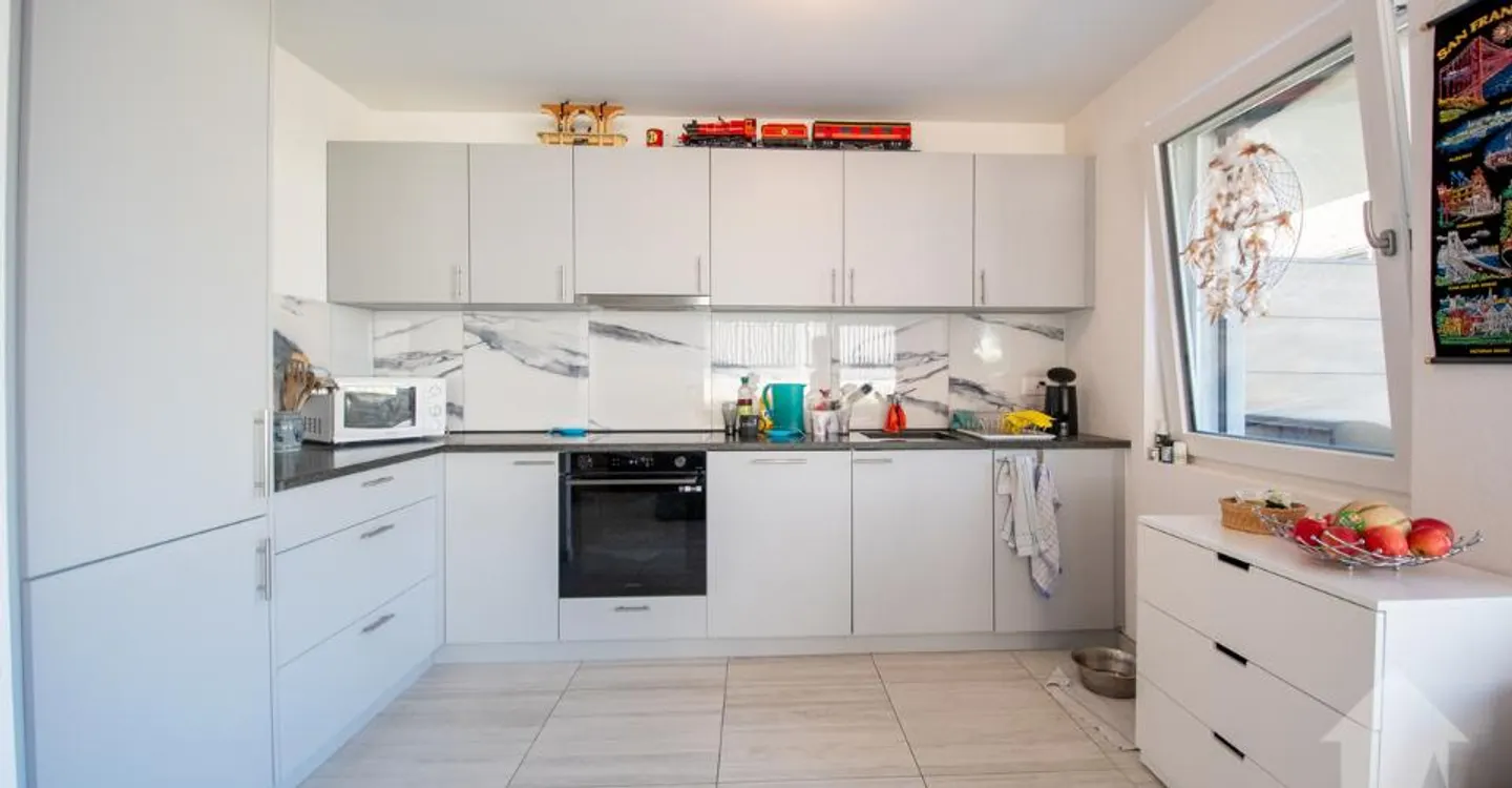 Appartamento di 3,5 locali con terrazza e giardino - Foto 4 di 12