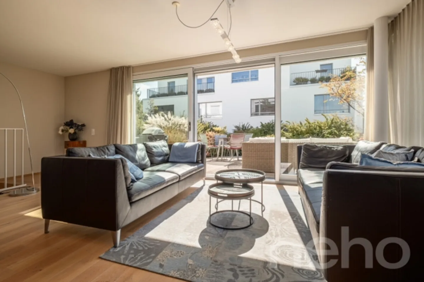 Appartement duplex-jardin attrayant de 5,5 pièces - Photo 2 sur 12