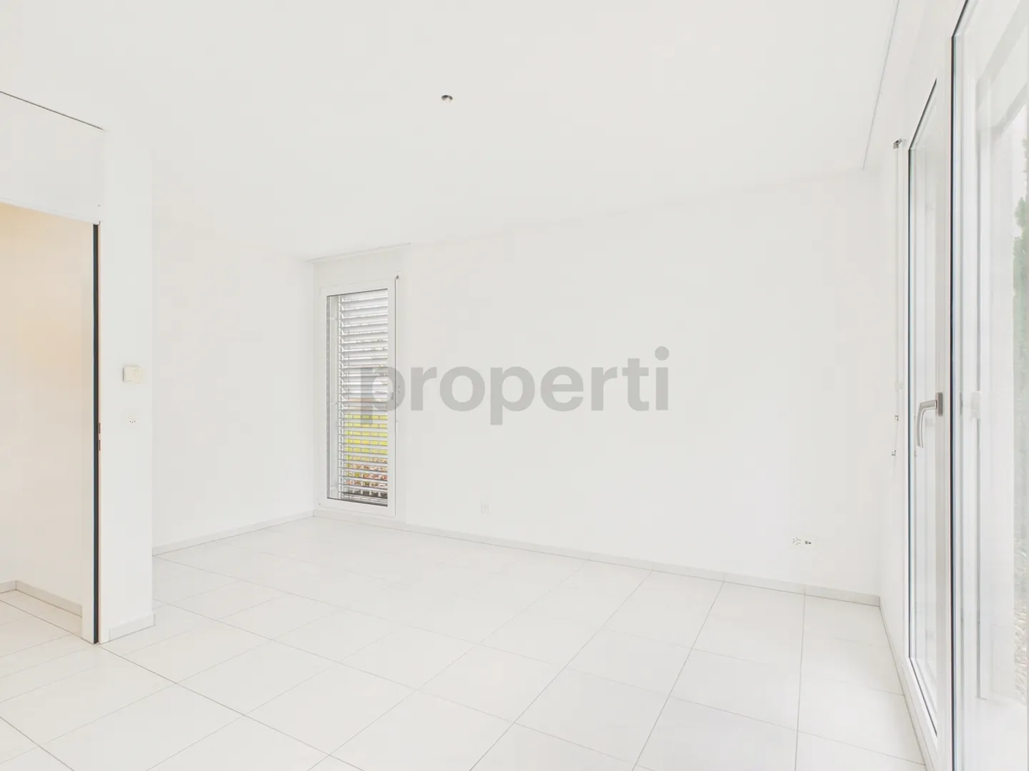 Apartment for rent - Photo 4 of 11