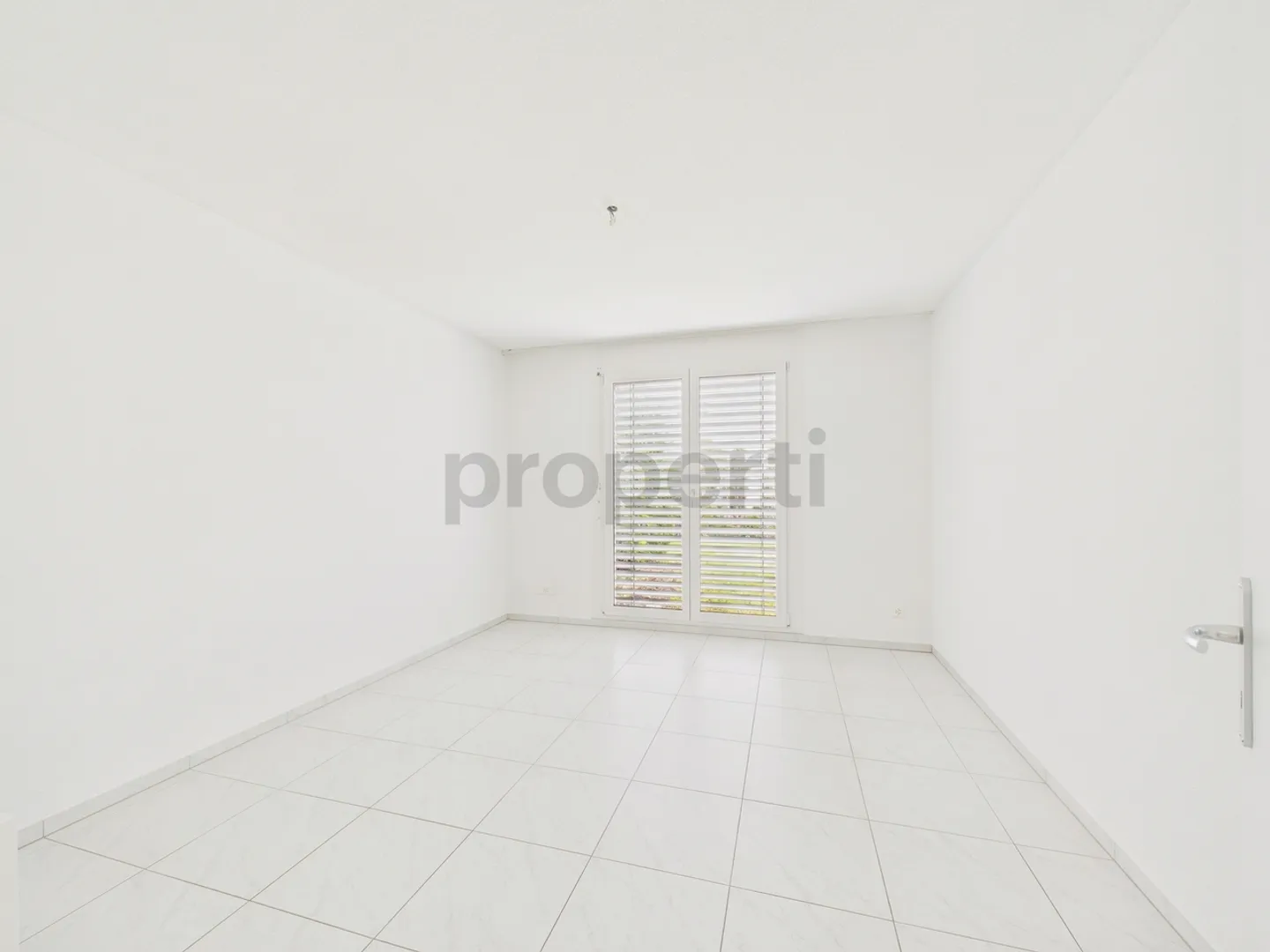 Apartment for rent - Photo 5 of 11