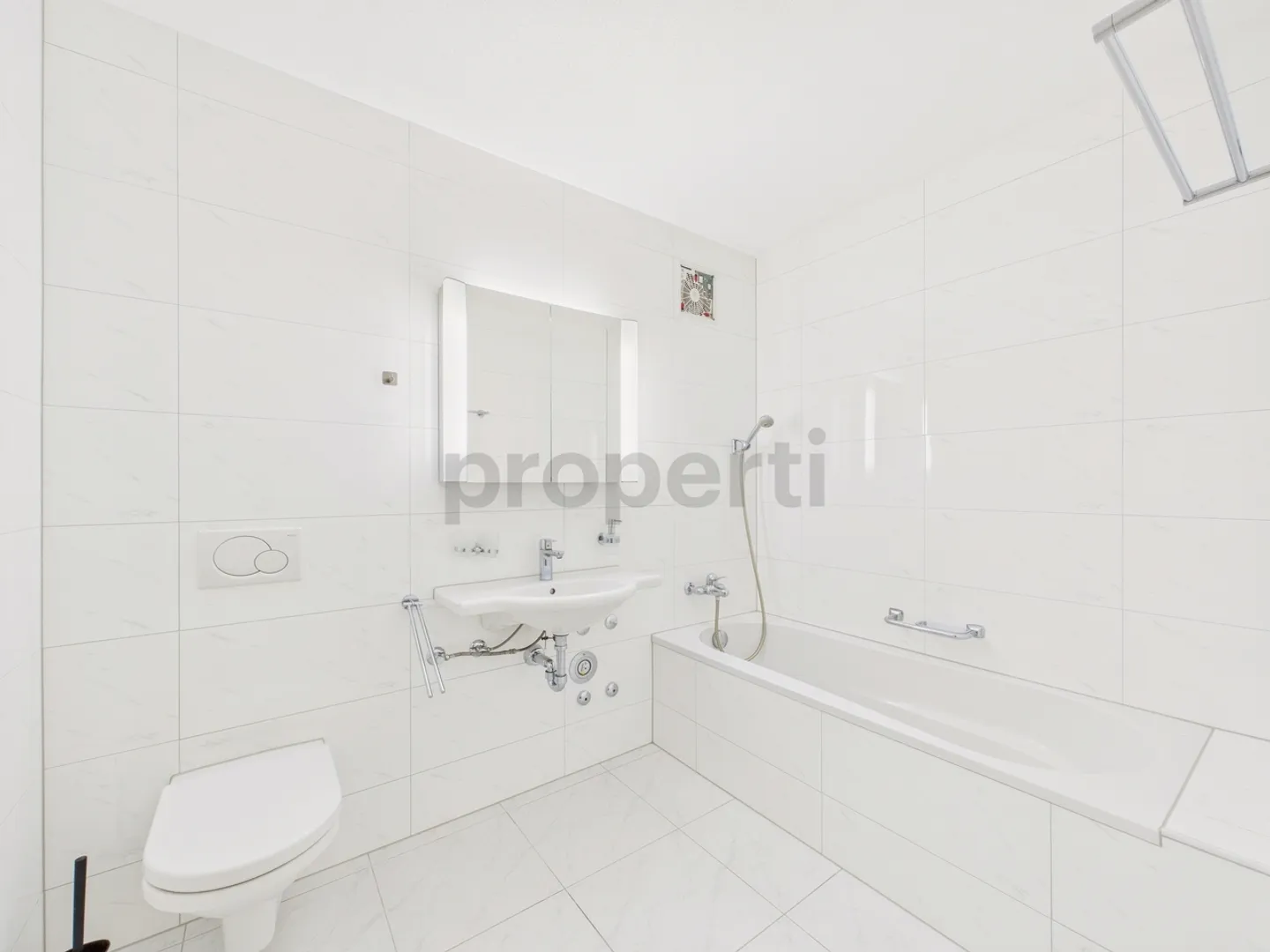 Apartment for rent - Photo 9 of 11