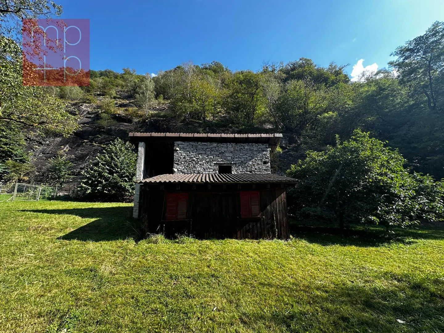 Charmantes Einfamilienhaus in Lavorgo - Foto 4 von 8