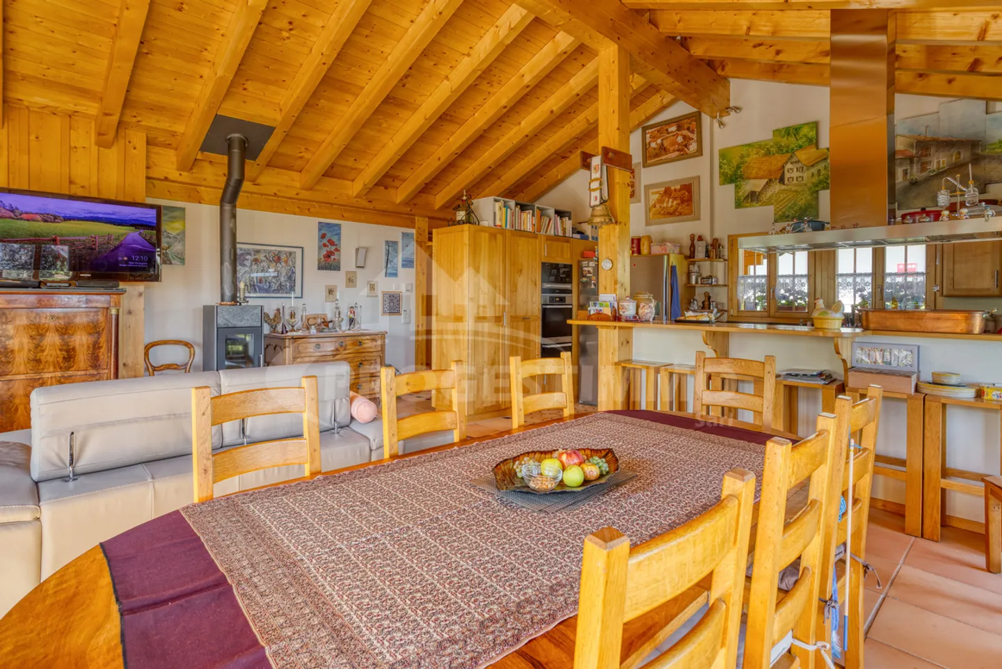 HERZSTOPPENDE CHALET MIT UNVERBAUTER AUSSICHT - Foto 8 von 22