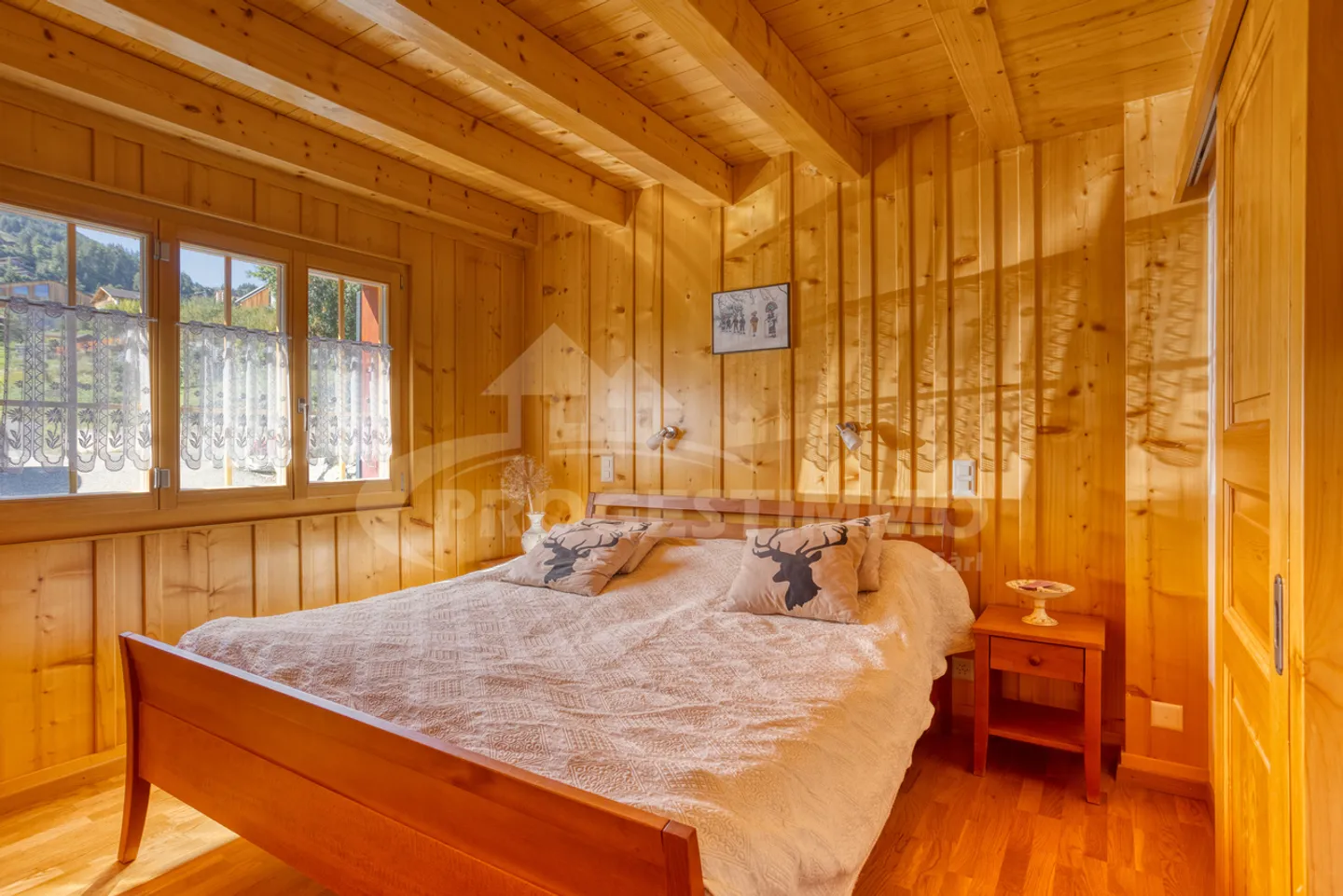 HERZSTOPPENDE CHALET MIT UNVERBAUTER AUSSICHT - Foto 11 von 22