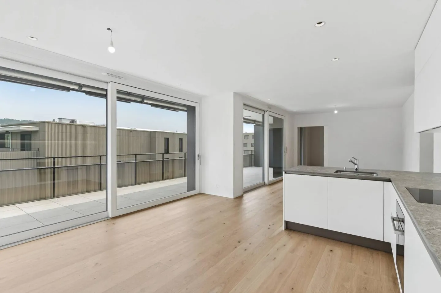 Magnificent new penthouse surrounded by a green panorama - E3.5 - Photo 4 of 13