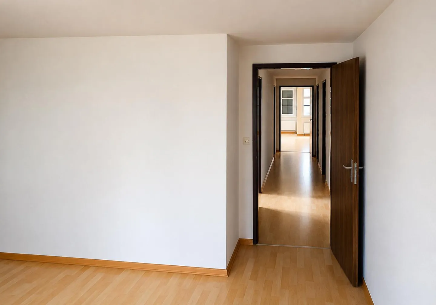 Ampio appartamento di 5½ locali con 120 m² di superficie abitabile - Foto 3 di 7