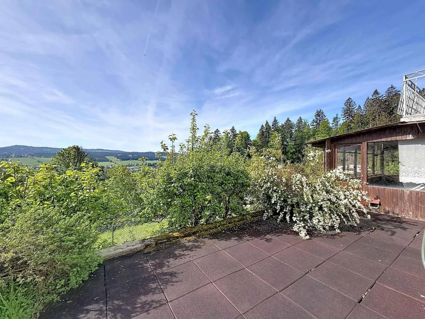 Ein charaktervolles Haus zur Renovierung in den Höhenlagen von La Chaux-de-Fonds - Foto 11 von 13