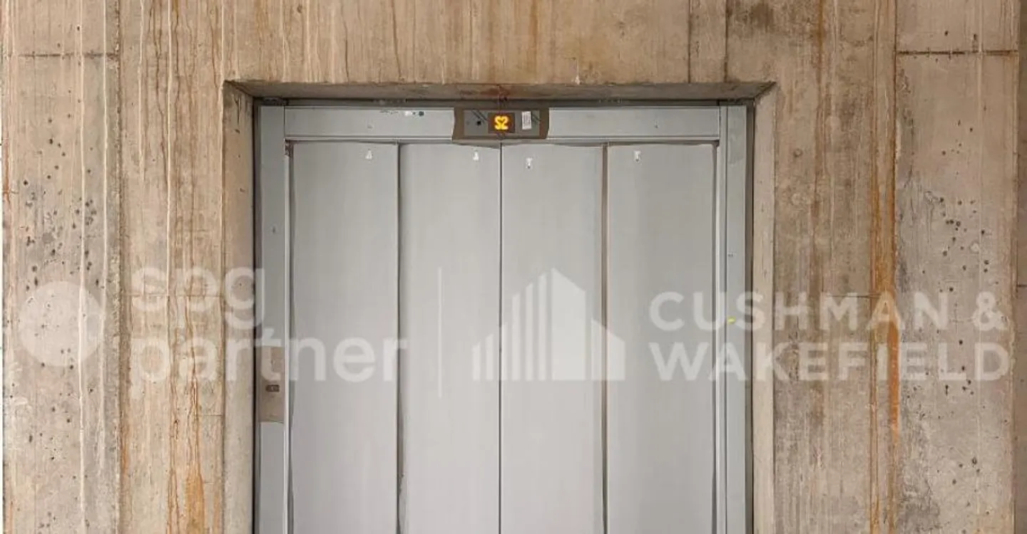 Espace de Bureau Contemporain - Photo 5 sur 5