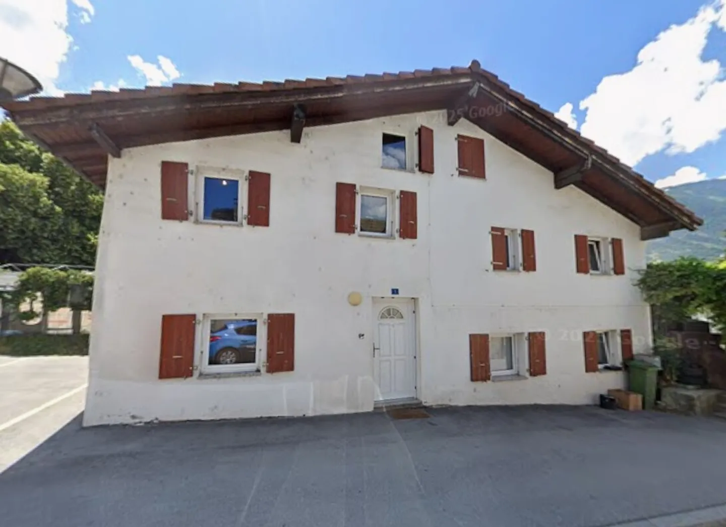 Charming family home in Riddes - Photo 1 of 1