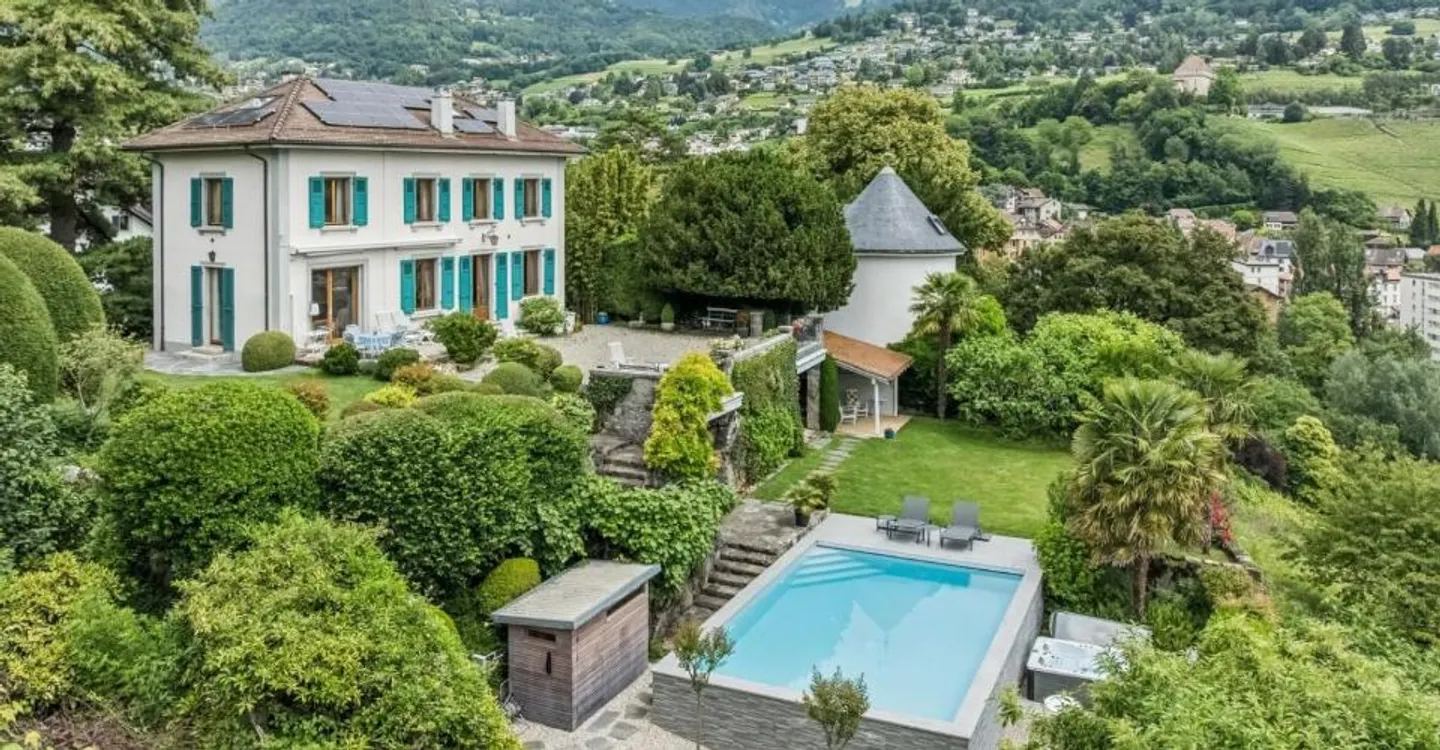 Extraordinary 18th Century Residence in the Municipality of Montreux - Photo 1 of 1