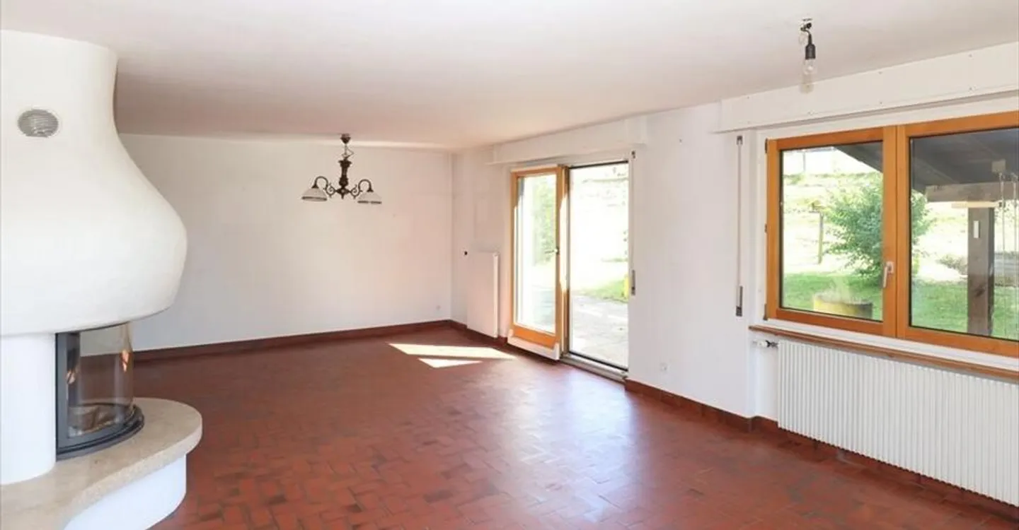 Geräumige Familienvilla mit Wohnung - Foto 5 von 12