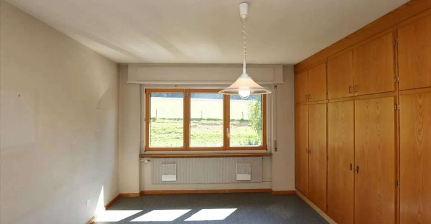 Geräumige Familienvilla mit Wohnung - Foto 7 von 12