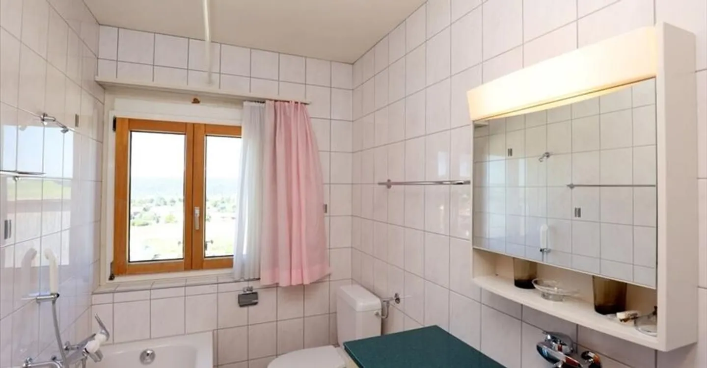 Geräumige Familienvilla mit Wohnung - Foto 9 von 12