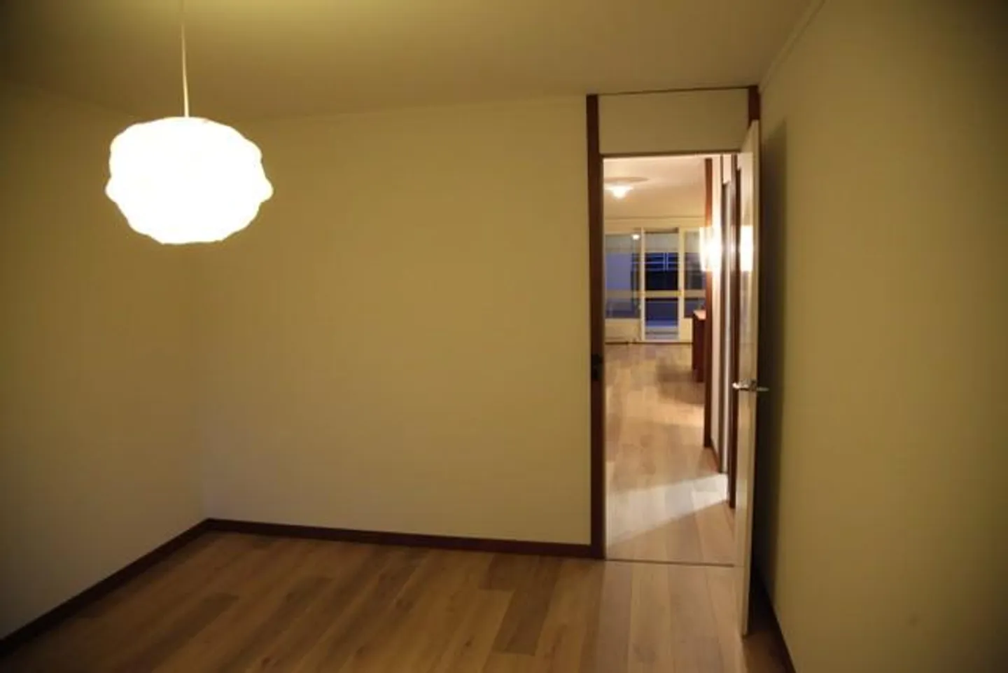 3.5 Room apartment - Photo 4 of 10