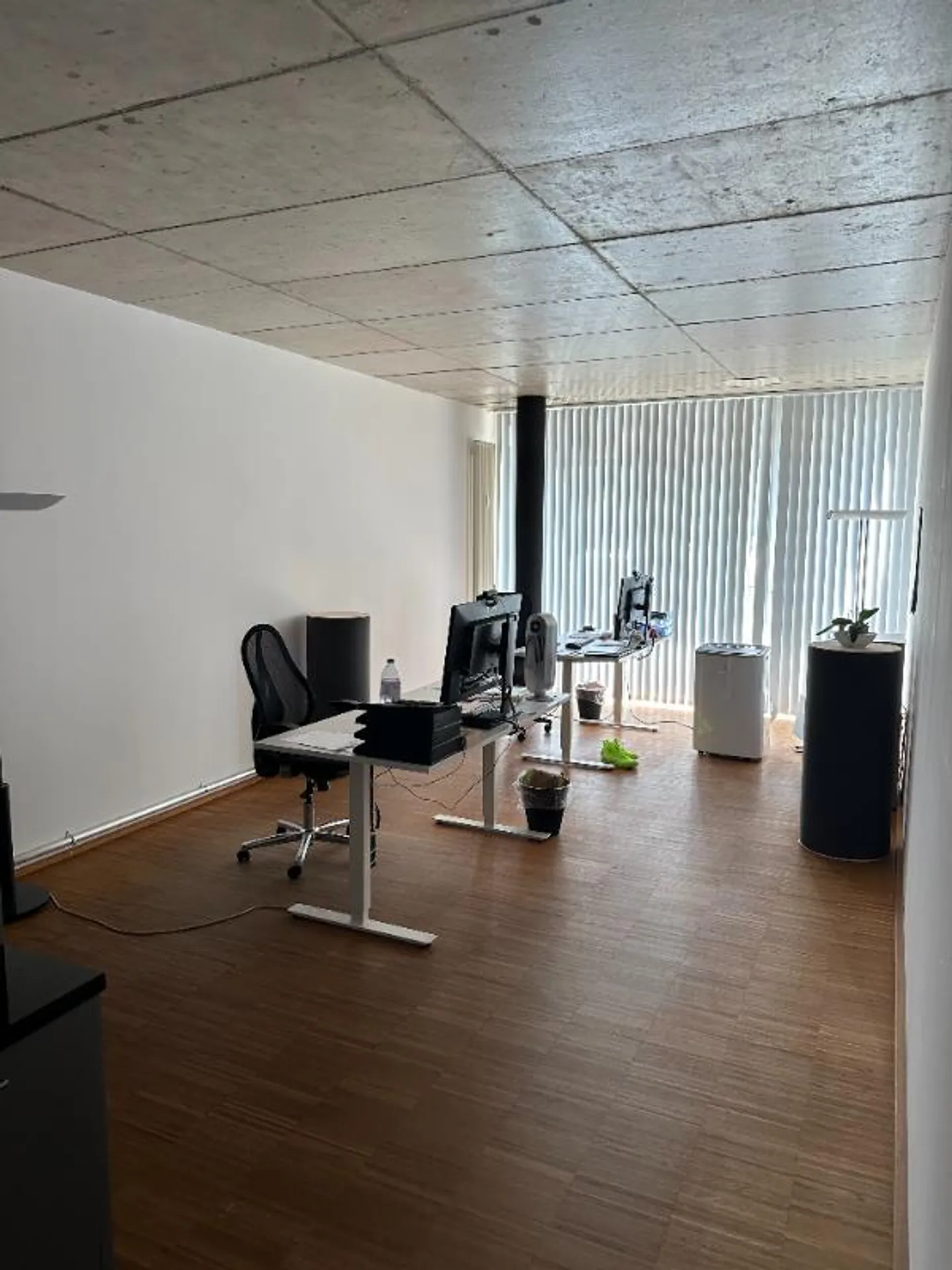 Uffici moderni con terrazza e vista sulla città a Regensdorf - Foto 2 di 5