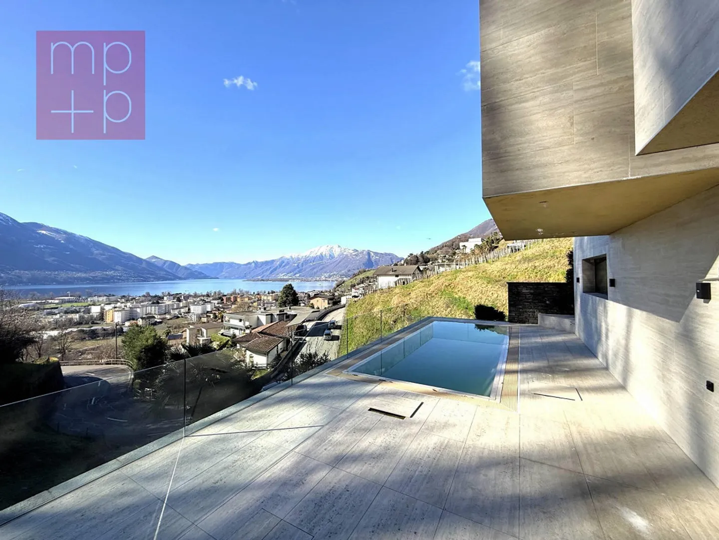 Villa - Gordola - Photo 1 sur 8