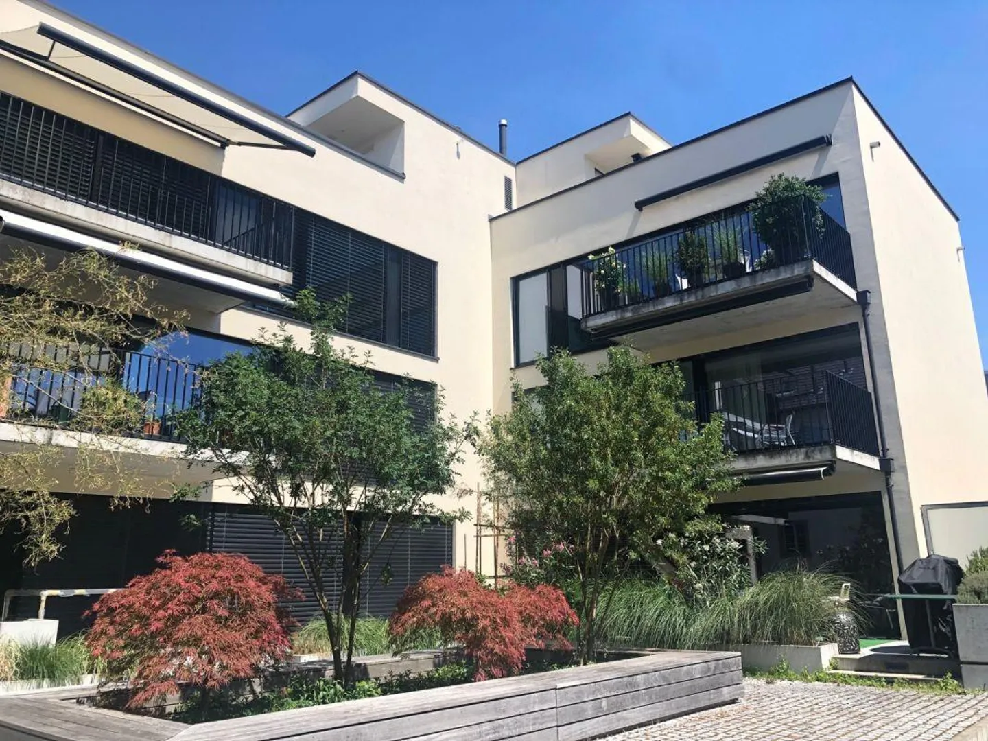 Appartement 3.5 pièces au cœur de Meilen : rare opportunité avec charme et style ! - Photo 1 sur 10