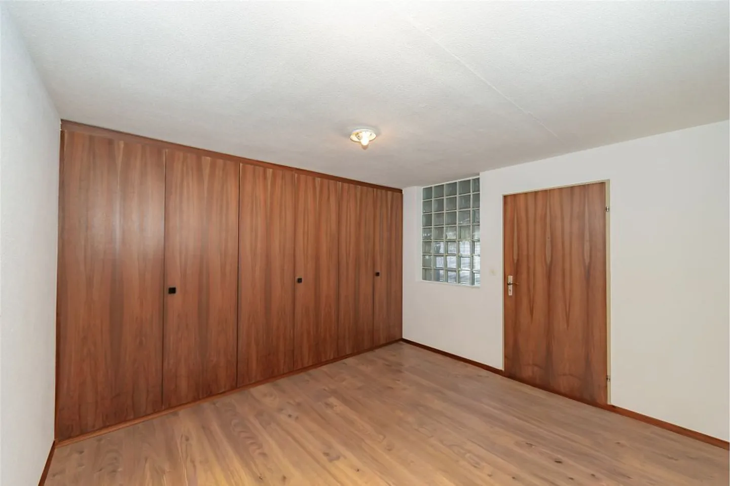 Appartamento centrale di 6,5 stanze con grande terrazza e due balconi - Foto 11 di 13