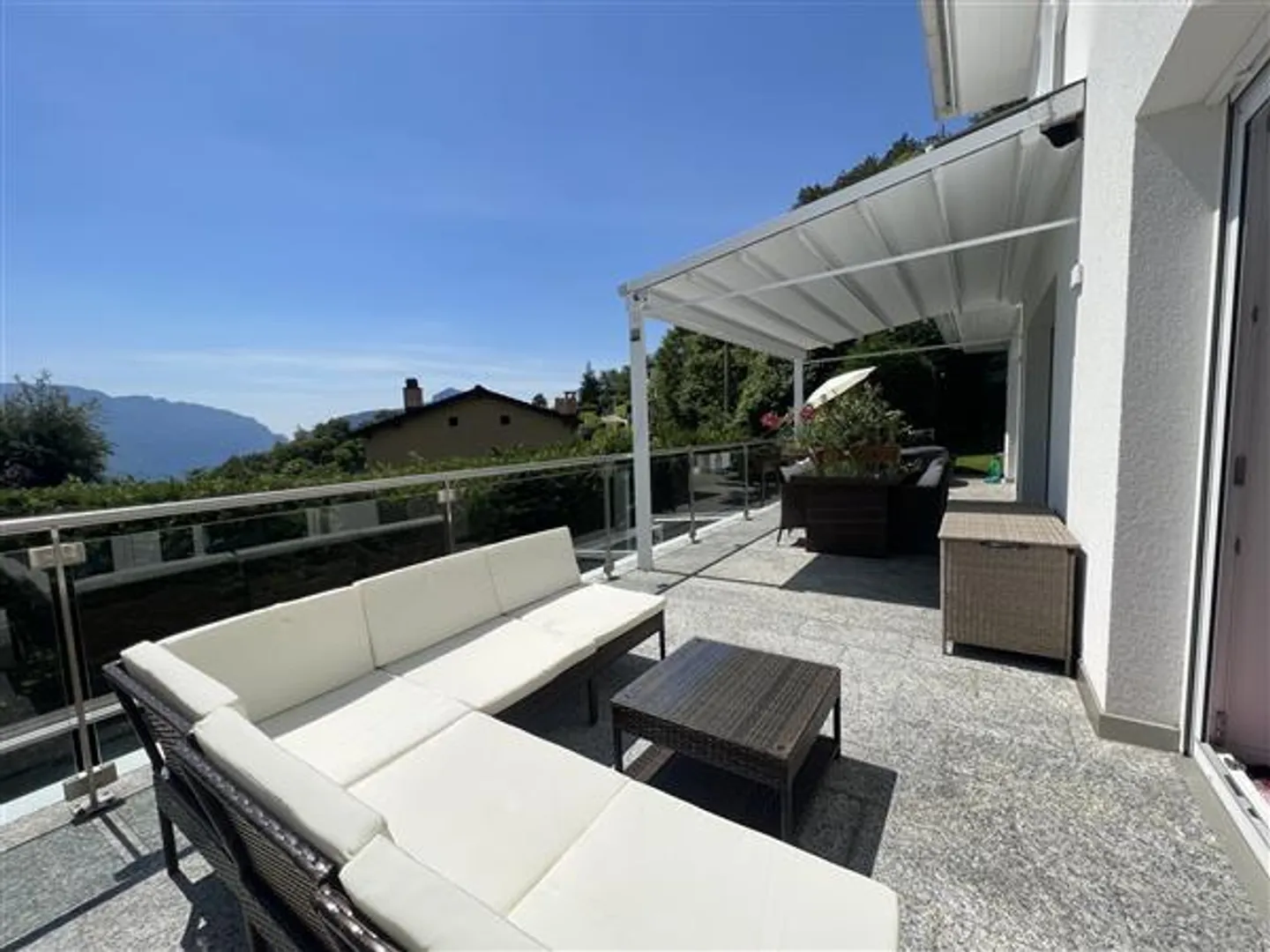 Carona: Möbliertes Haus 8.5 Zimmer - Foto 7 von 13