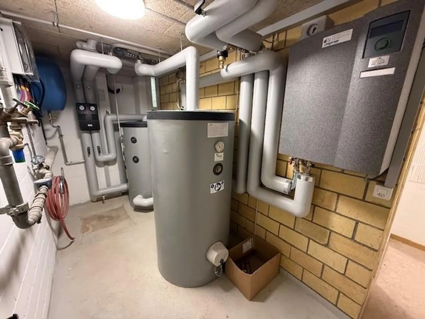 Incantevole casa bifamiliare di 4,5 stanze a Ittigen con posto auto - Foto 13 di 21