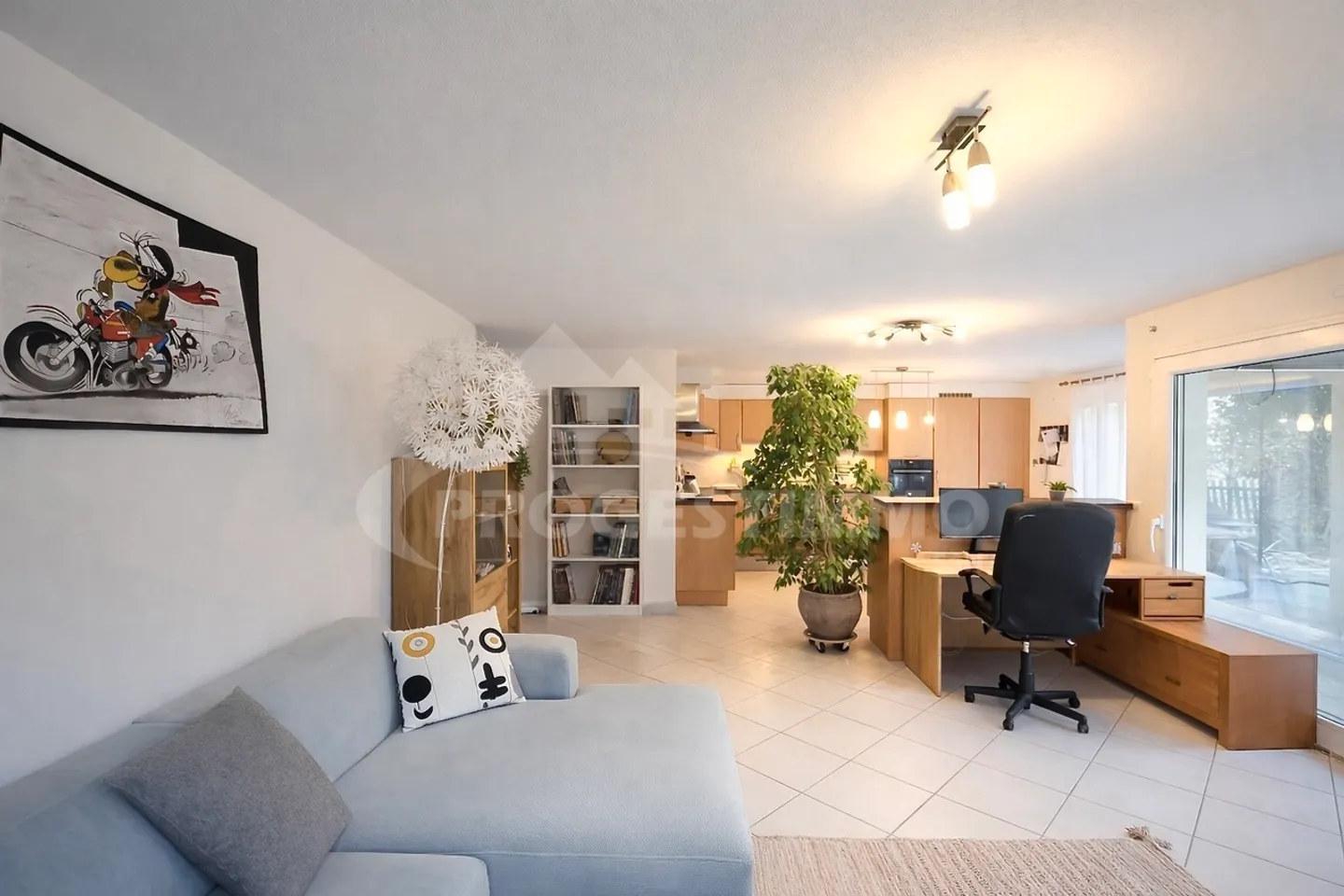 APPARTAMENTO 4,5 STANZE CON VISTA LIBERA SULLE MONTAGNE - Foto 1 di 9