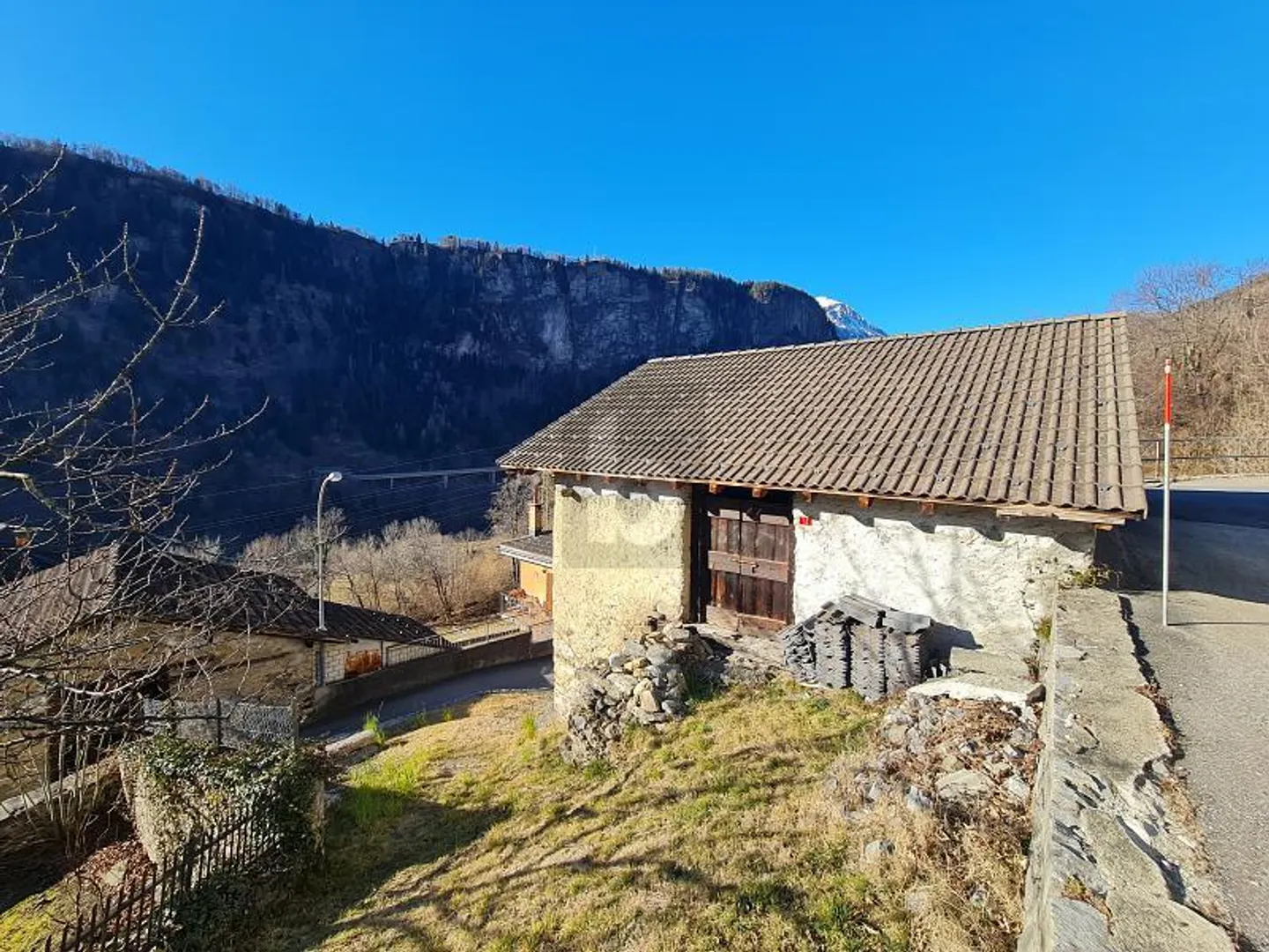Charming Rustic House in Faido - Photo 2 of 6