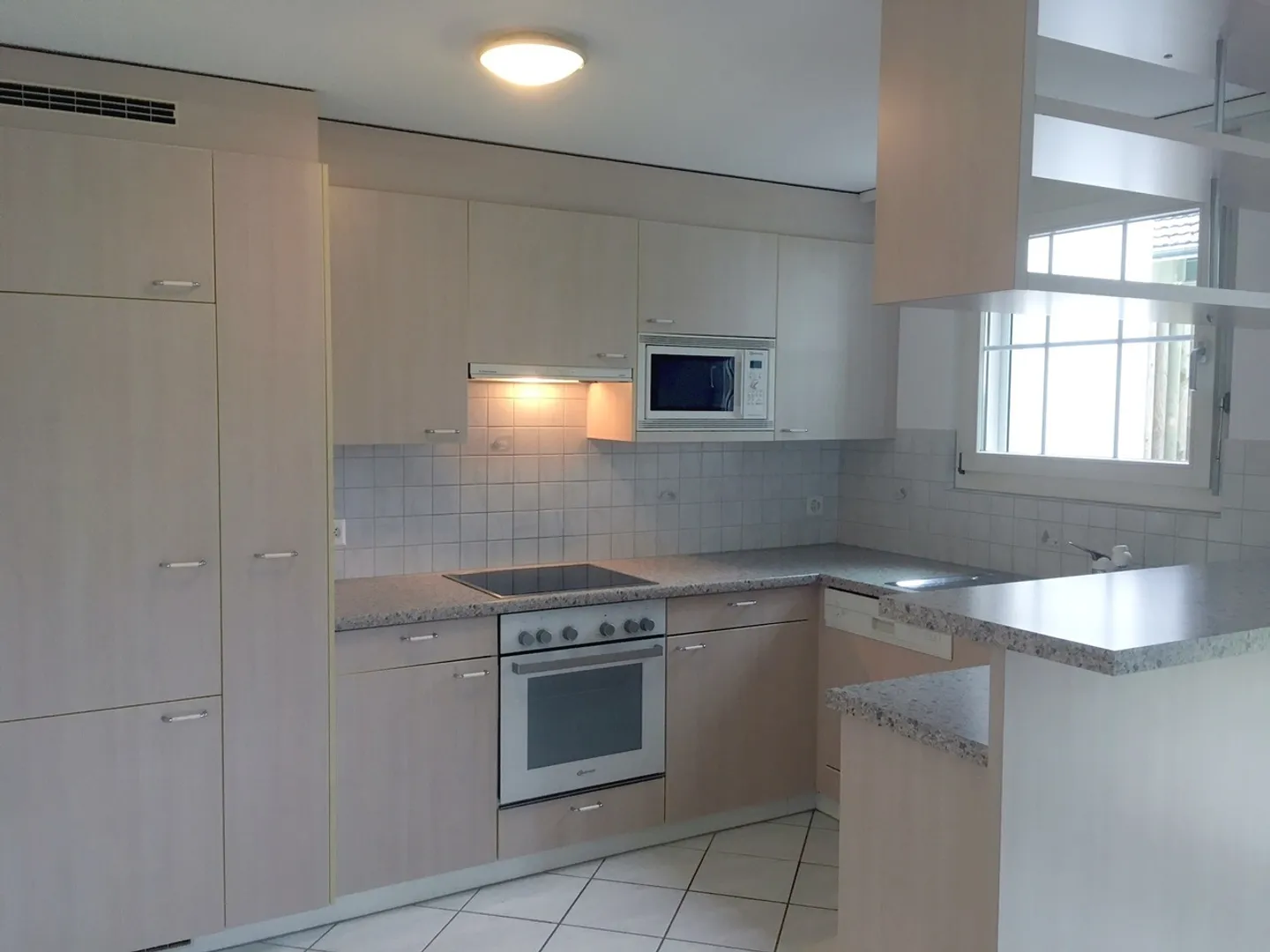 Grosszügige Wohnung in beliebtem Wohnquartier - Photo 2 sur 7