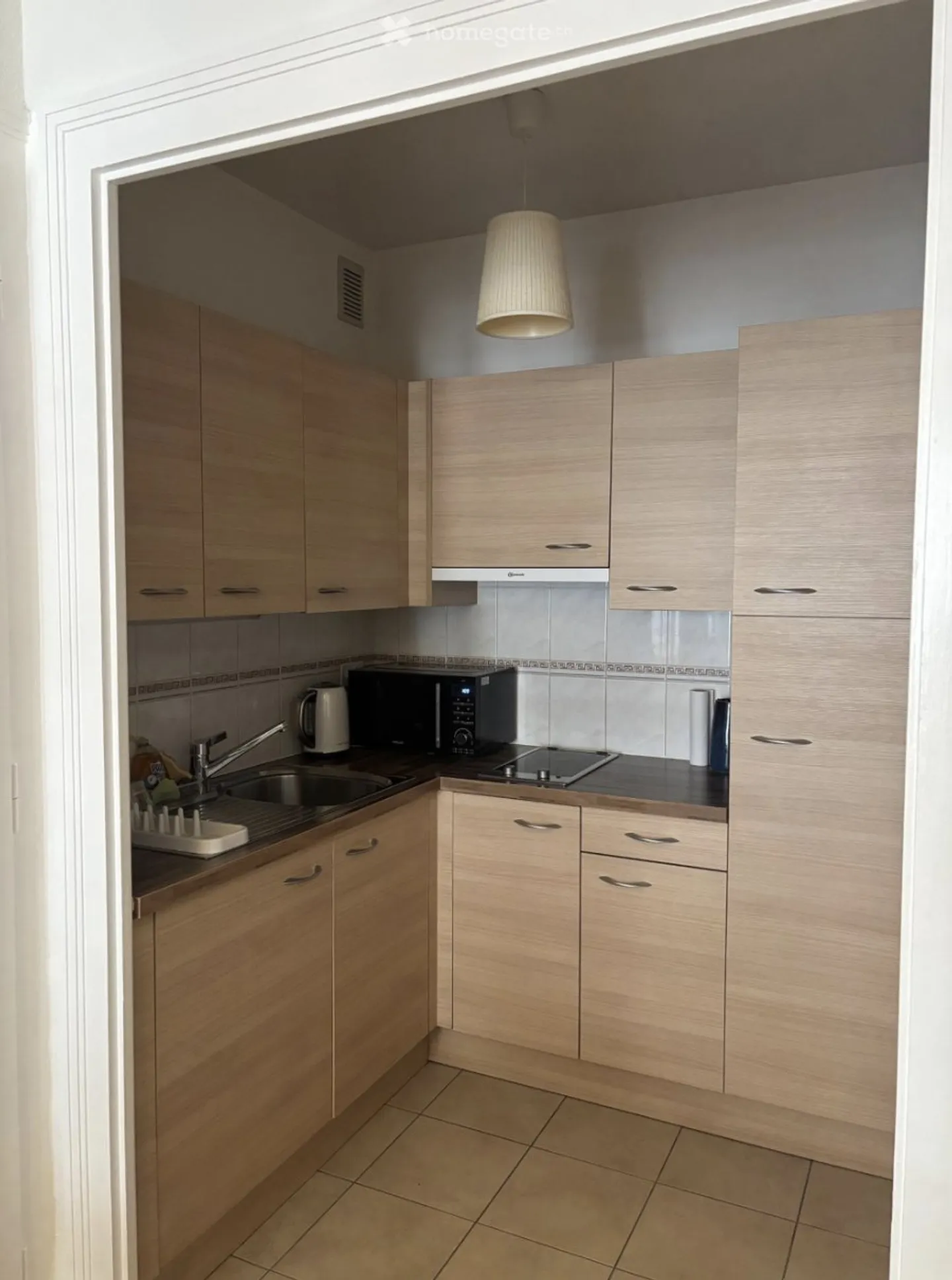 Charming 2.5 Room Apartment - Photo 2 of 5