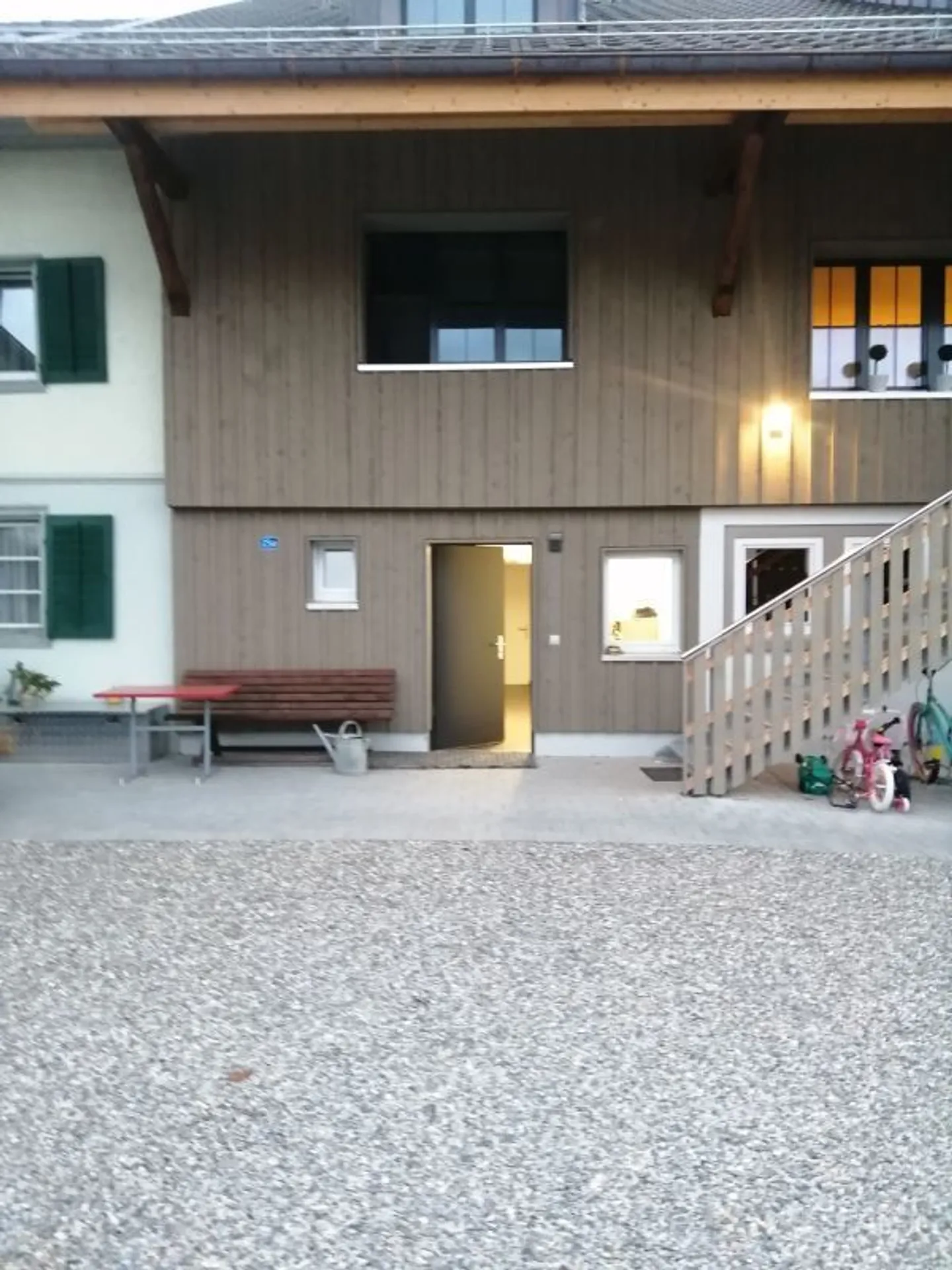 3.5-room apartment, 1st floor middle-right - Photo 1 of 10