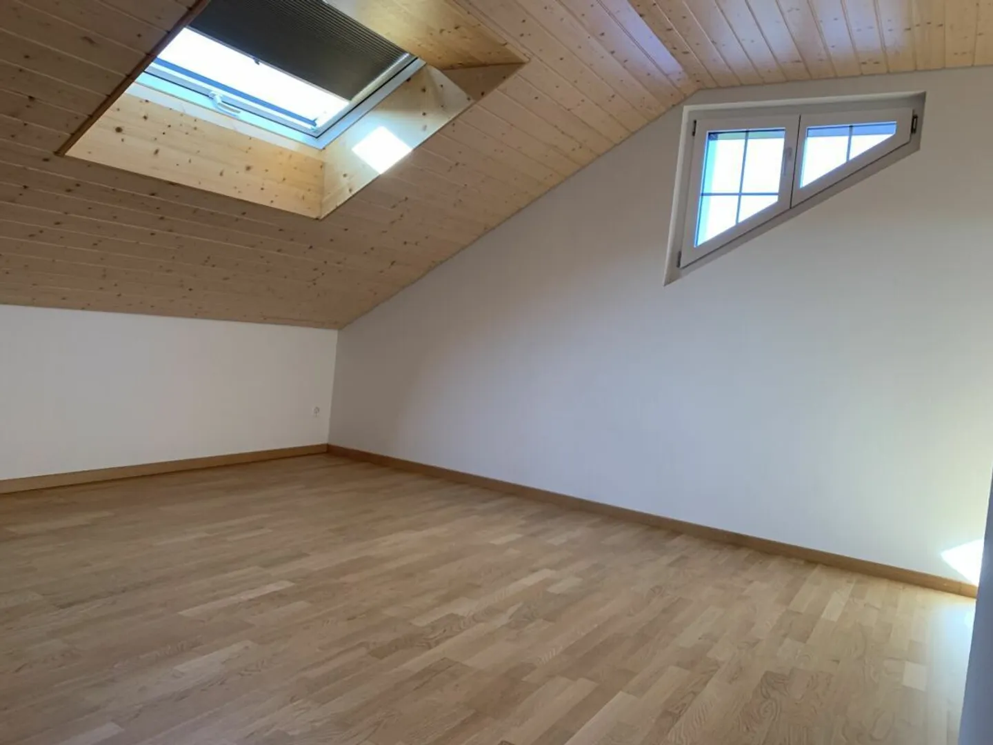 3.5-room apartment, 1st floor middle-right - Photo 8 of 10