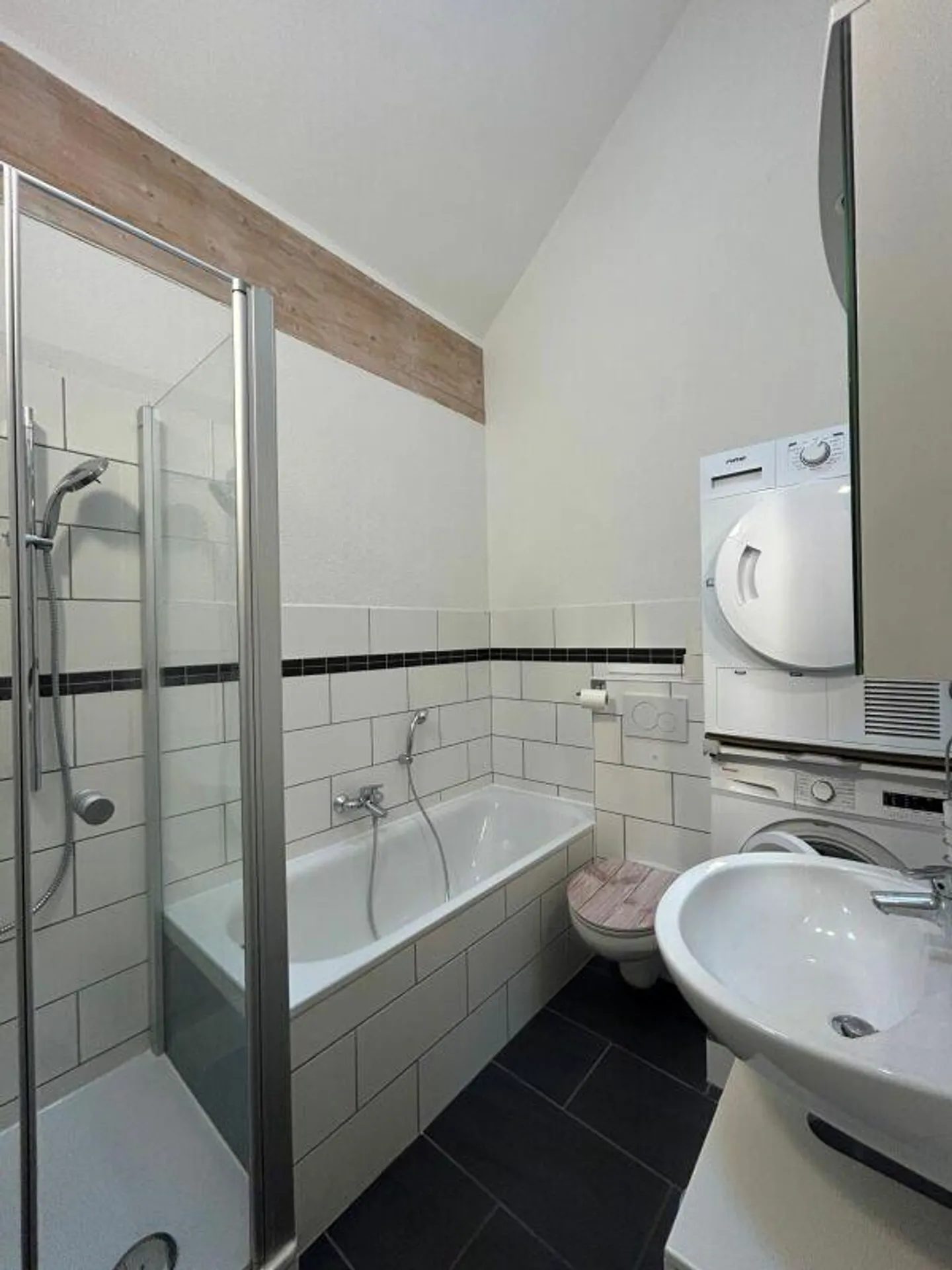 Wallbach / 3.5 Zimmer-Wohnung, DG A8 - Foto 9 von 10