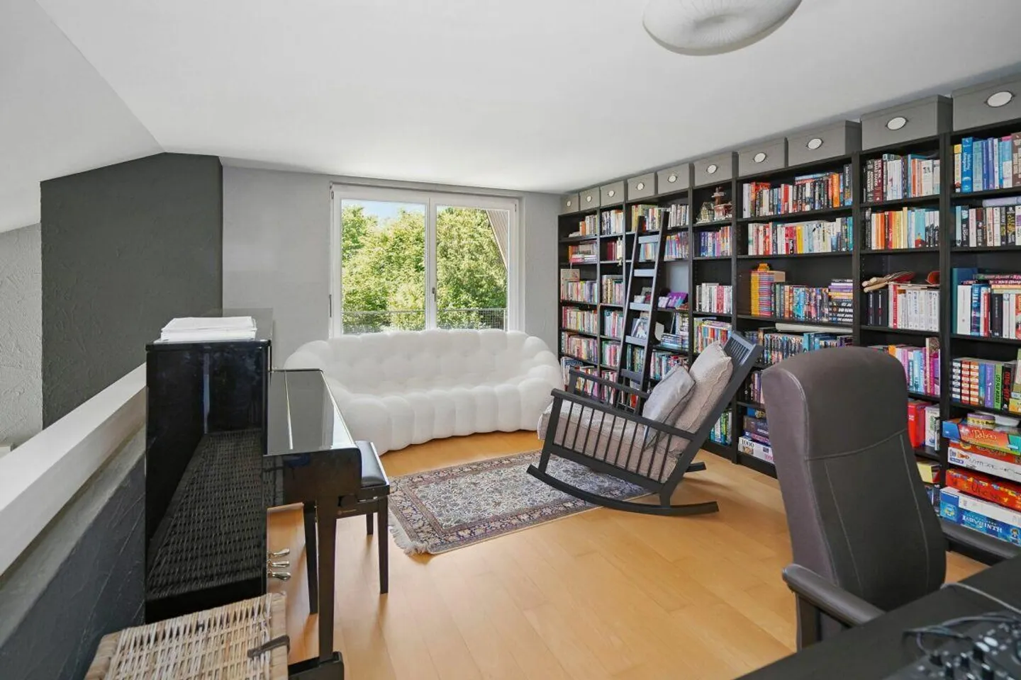 Exklusives Einfamilienhaus mit Pool - Foto 12 von 14