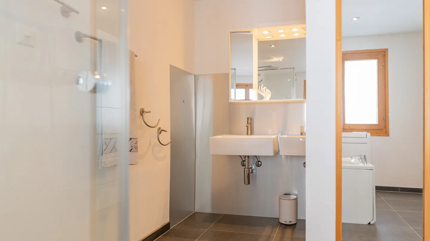 Ampio spazio abitativo, sole e vista a Blitzingen - Foto 10 di 13