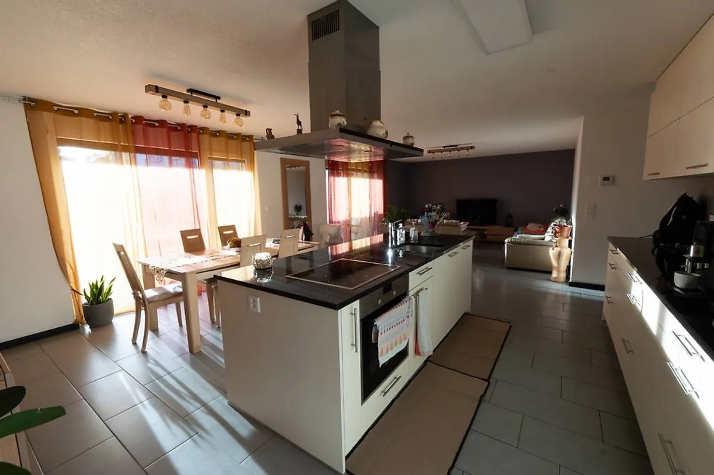 Apartment with terrace 4.5 rooms - Photo 6 of 11